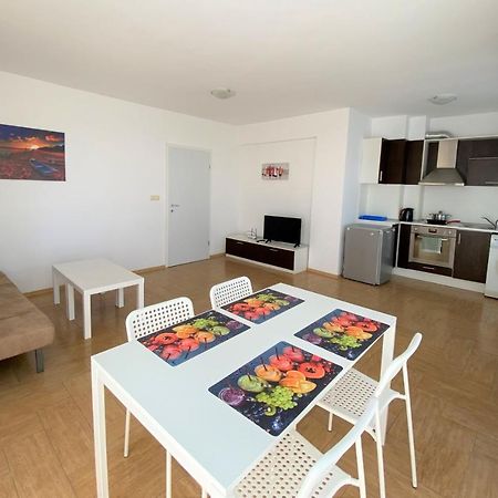 Panorama Kabakum Apartments - Free Parking Zlatni pjasătsi Eksteriør bilde