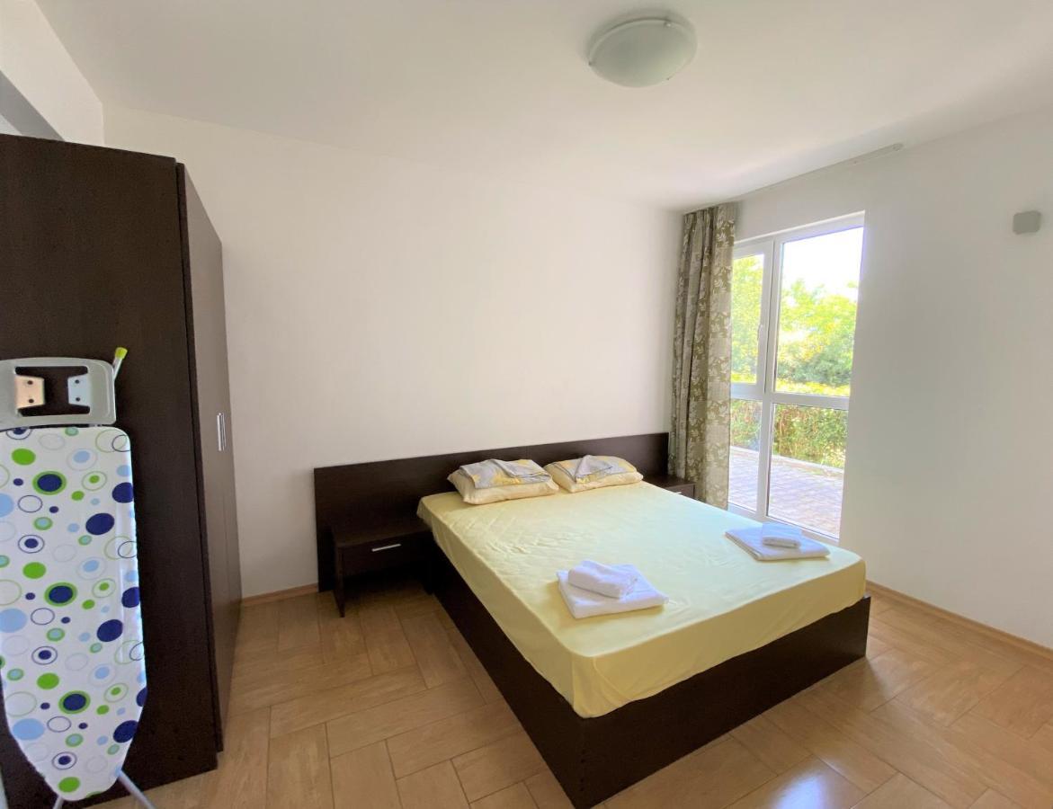 Panorama Kabakum Apartments - Free Parking Zlatni pjasătsi Eksteriør bilde