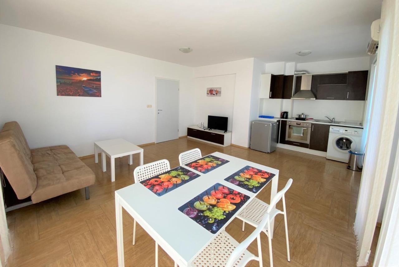 Panorama Kabakum Apartments - Free Parking Zlatni pjasătsi Eksteriør bilde