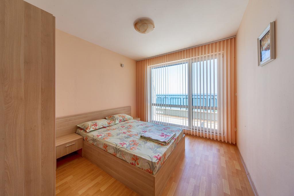 Panorama Kabakum Apartments - Free Parking Zlatni pjasătsi Eksteriør bilde