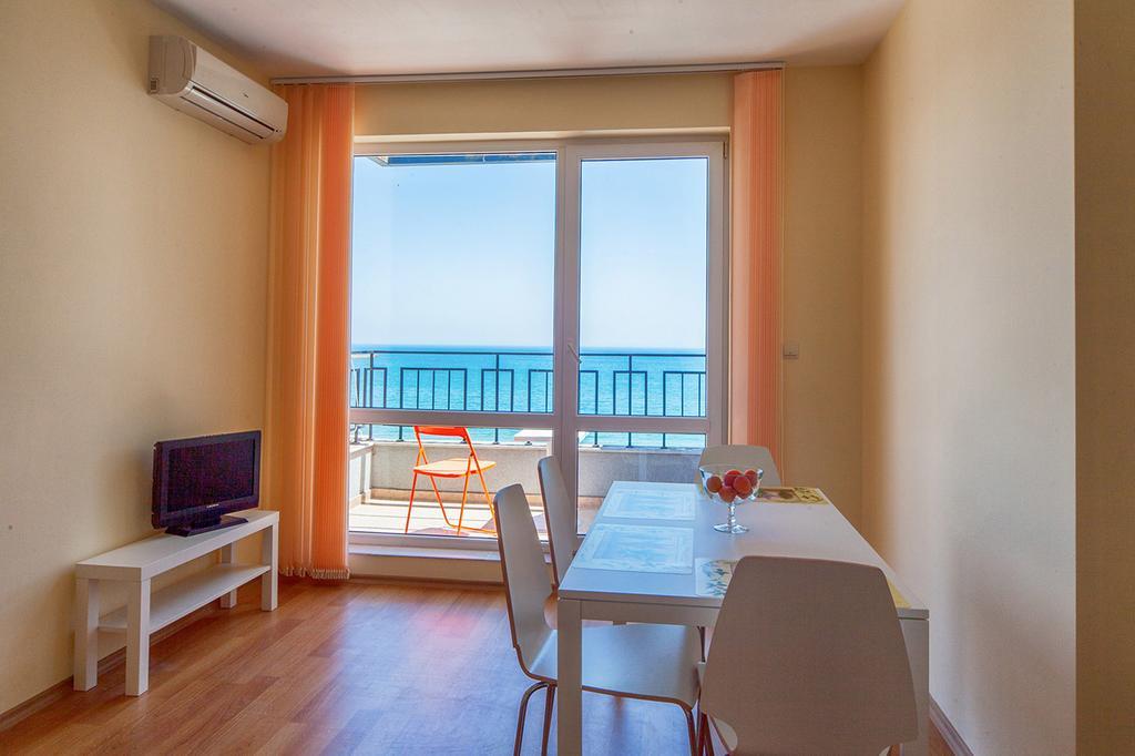 Panorama Kabakum Apartments - Free Parking Zlatni pjasătsi Eksteriør bilde