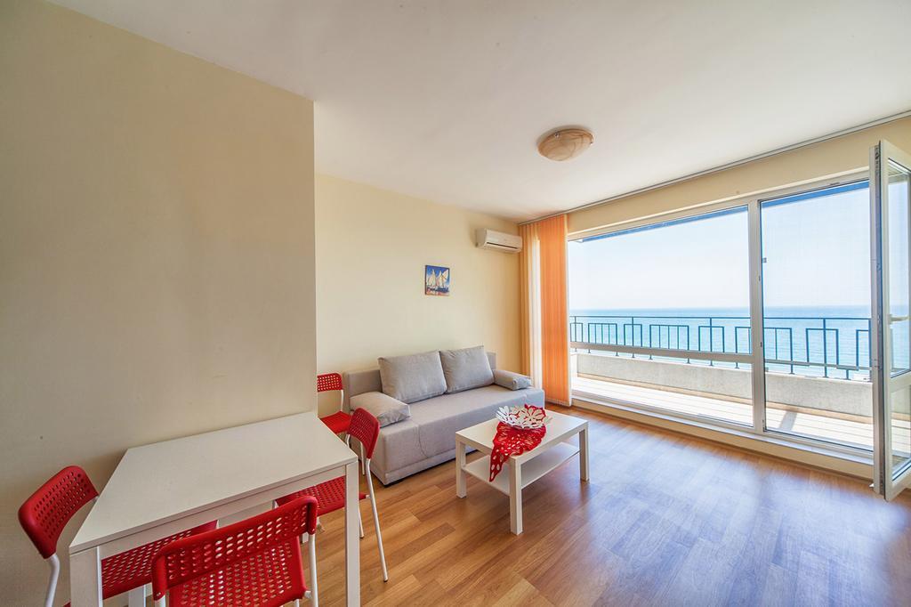 Panorama Kabakum Apartments - Free Parking Zlatni pjasătsi Eksteriør bilde
