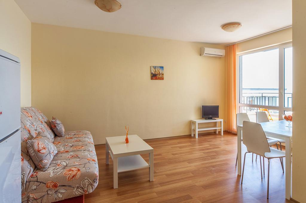 Panorama Kabakum Apartments - Free Parking Zlatni pjasătsi Eksteriør bilde