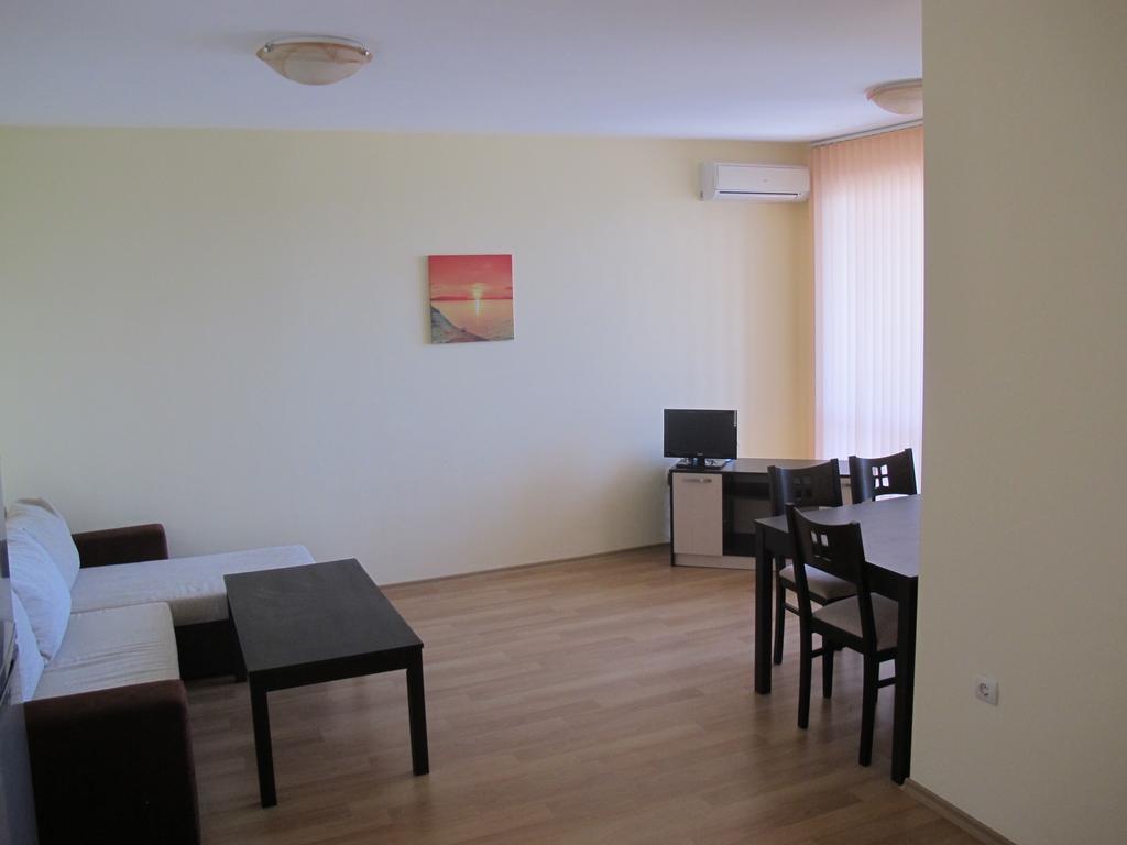 Panorama Kabakum Apartments - Free Parking Zlatni pjasătsi Eksteriør bilde