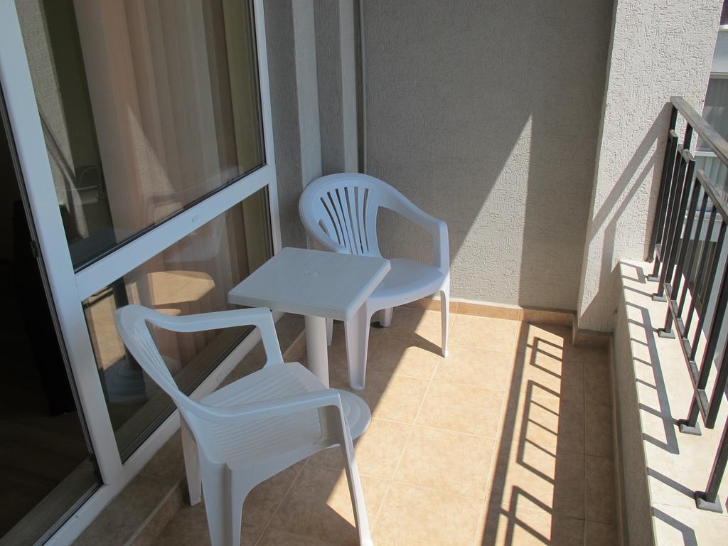 Panorama Kabakum Apartments - Free Parking Zlatni pjasătsi Eksteriør bilde