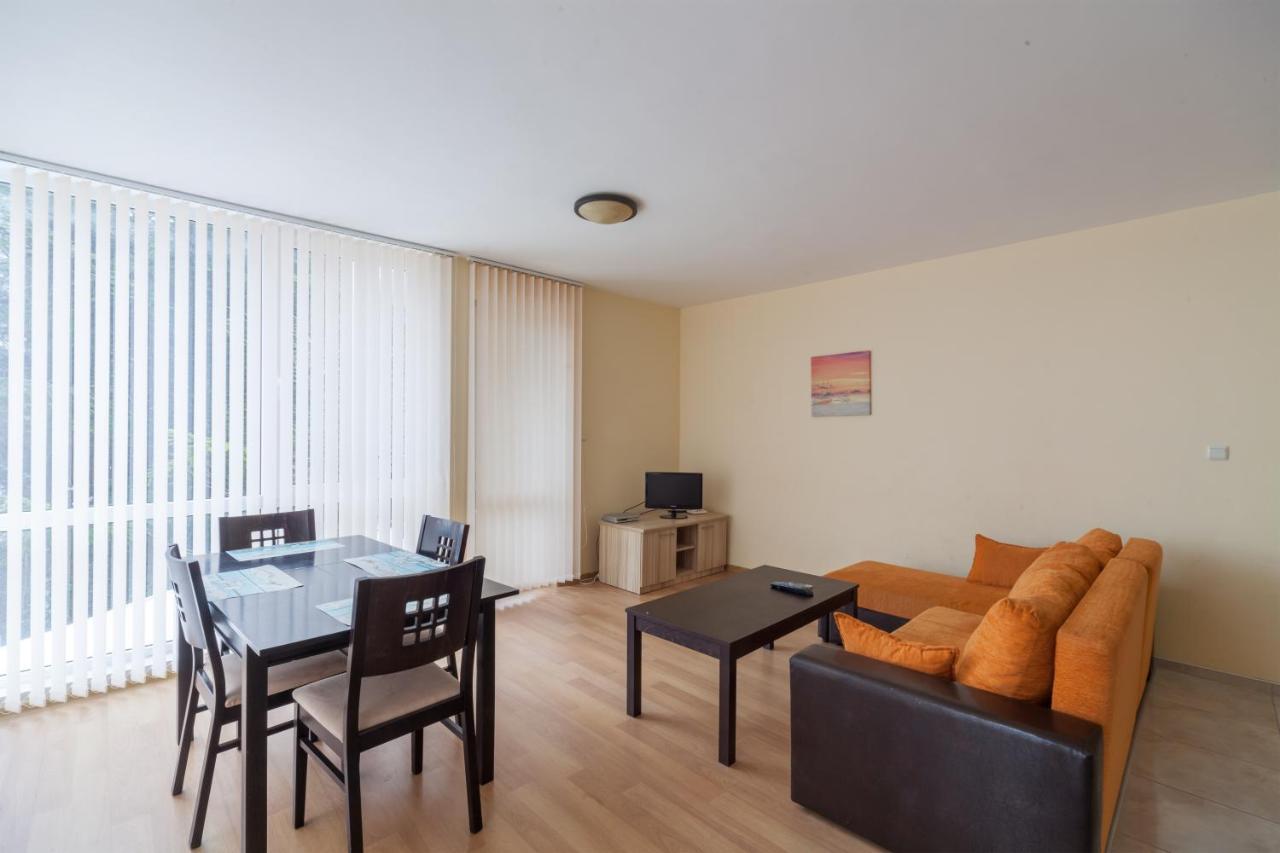 Panorama Kabakum Apartments - Free Parking Zlatni pjasătsi Eksteriør bilde