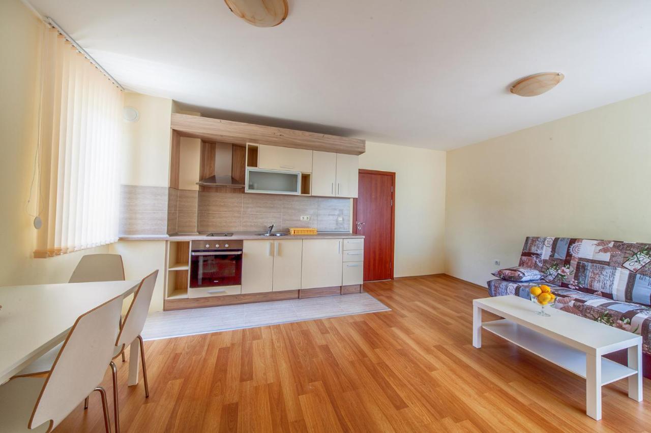 Panorama Kabakum Apartments - Free Parking Zlatni pjasătsi Eksteriør bilde