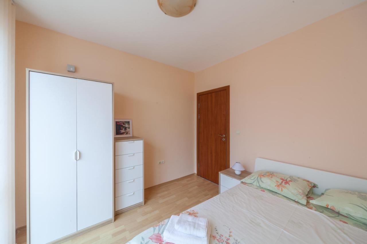 Panorama Kabakum Apartments - Free Parking Zlatni pjasătsi Eksteriør bilde