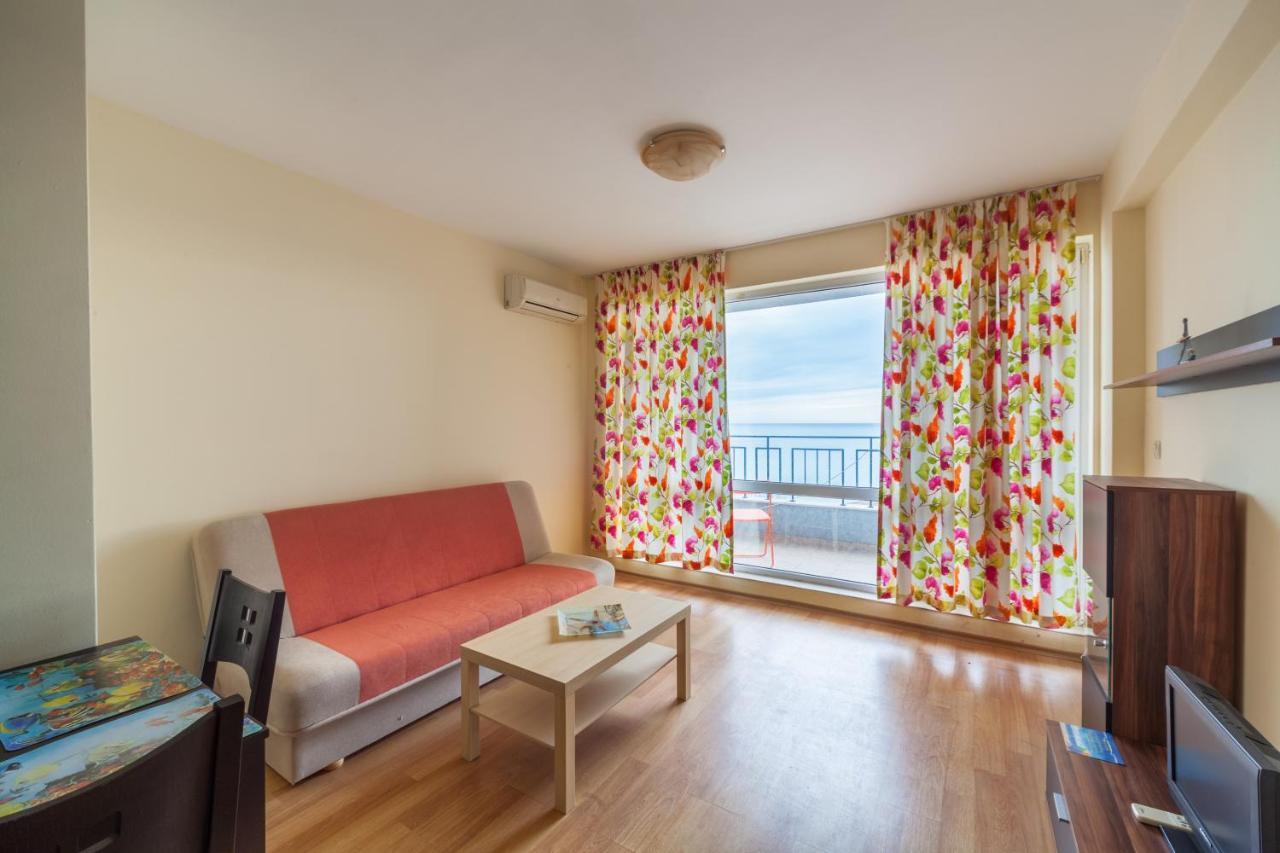 Panorama Kabakum Apartments - Free Parking Zlatni pjasătsi Eksteriør bilde