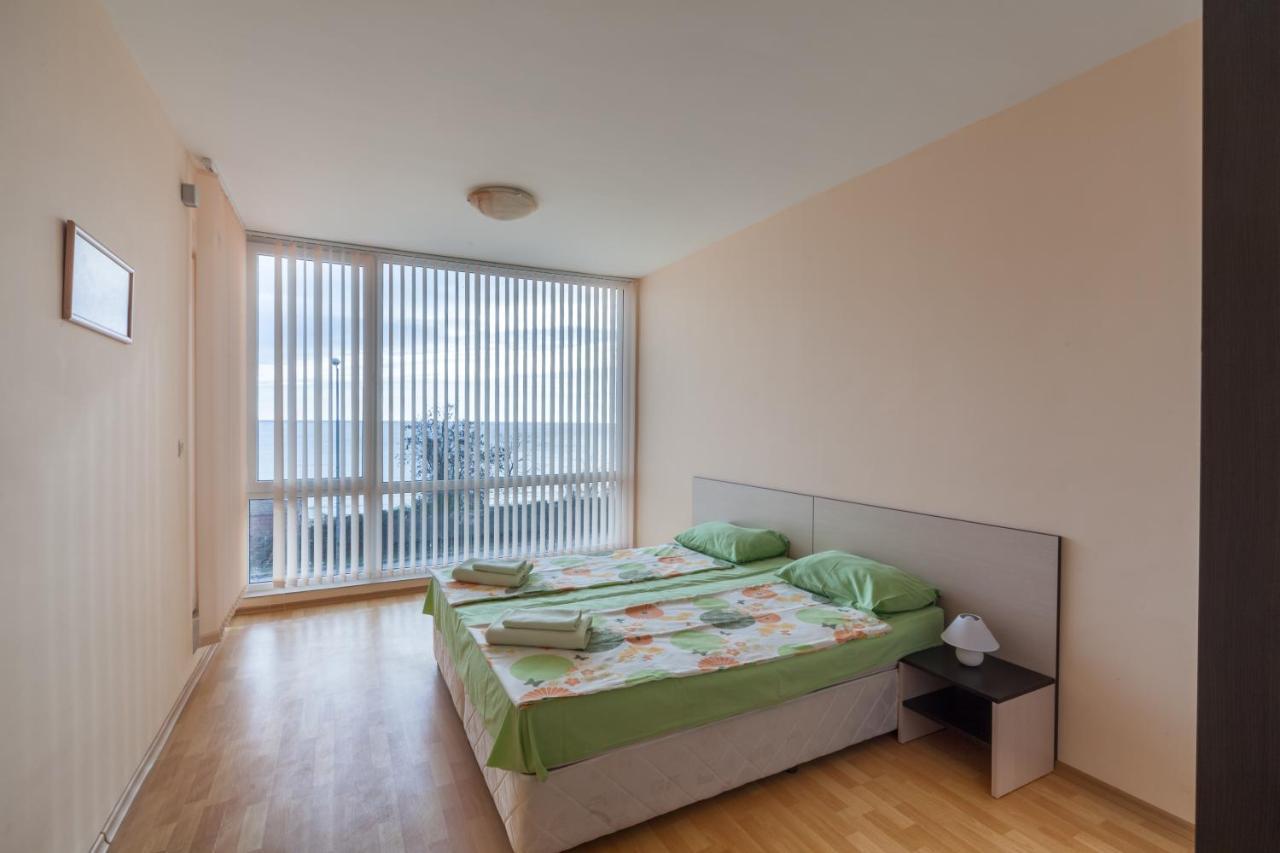Panorama Kabakum Apartments - Free Parking Zlatni pjasătsi Eksteriør bilde