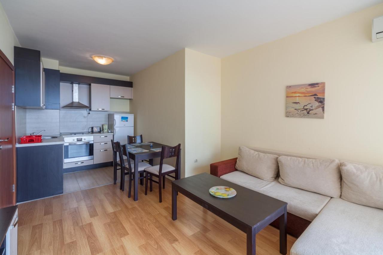 Panorama Kabakum Apartments - Free Parking Zlatni pjasătsi Eksteriør bilde