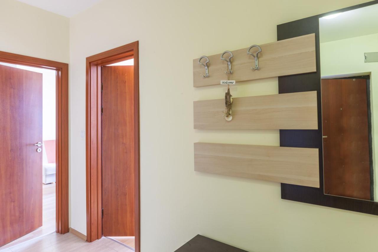 Panorama Kabakum Apartments - Free Parking Zlatni pjasătsi Eksteriør bilde