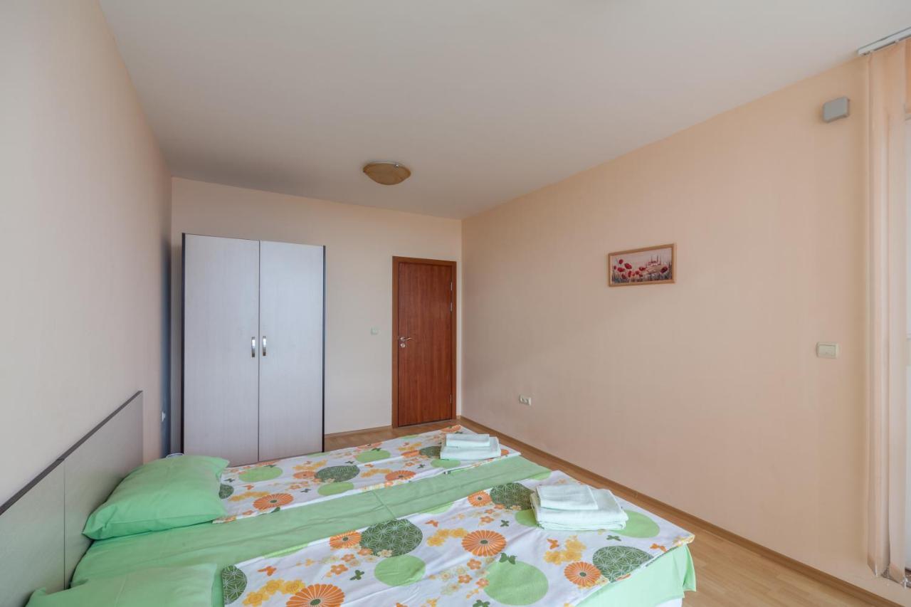 Panorama Kabakum Apartments - Free Parking Zlatni pjasătsi Eksteriør bilde
