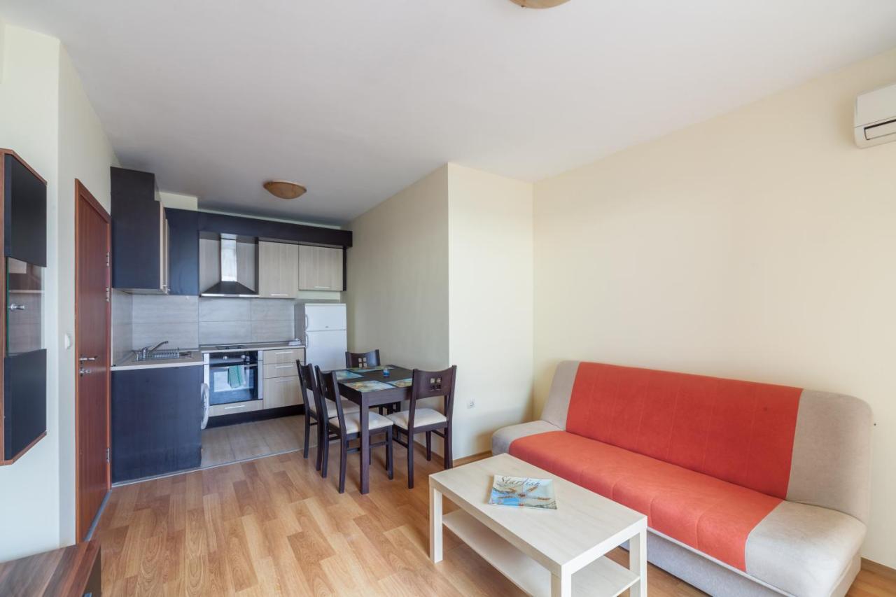 Panorama Kabakum Apartments - Free Parking Zlatni pjasătsi Eksteriør bilde