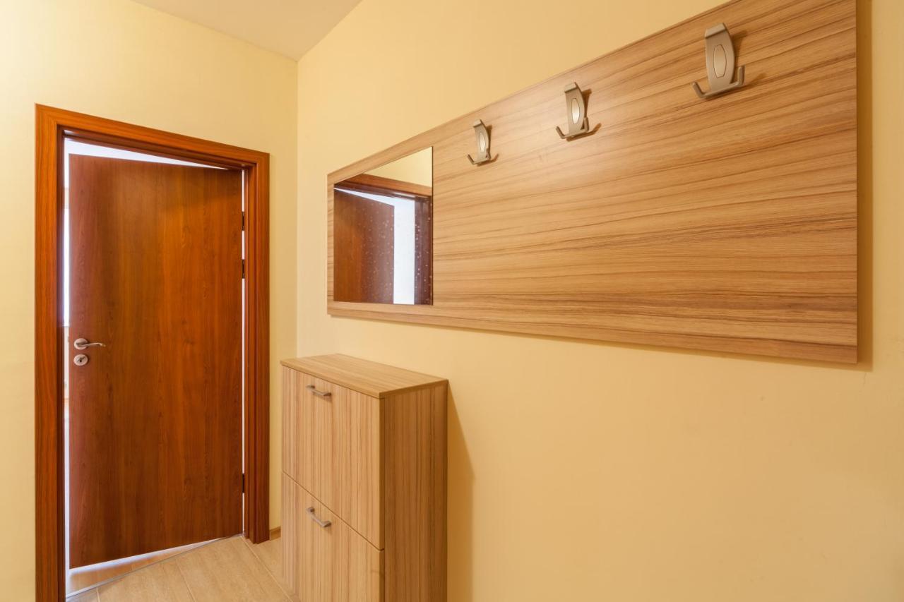 Panorama Kabakum Apartments - Free Parking Zlatni pjasătsi Eksteriør bilde